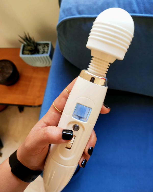Wand Vibrator with Speed Control