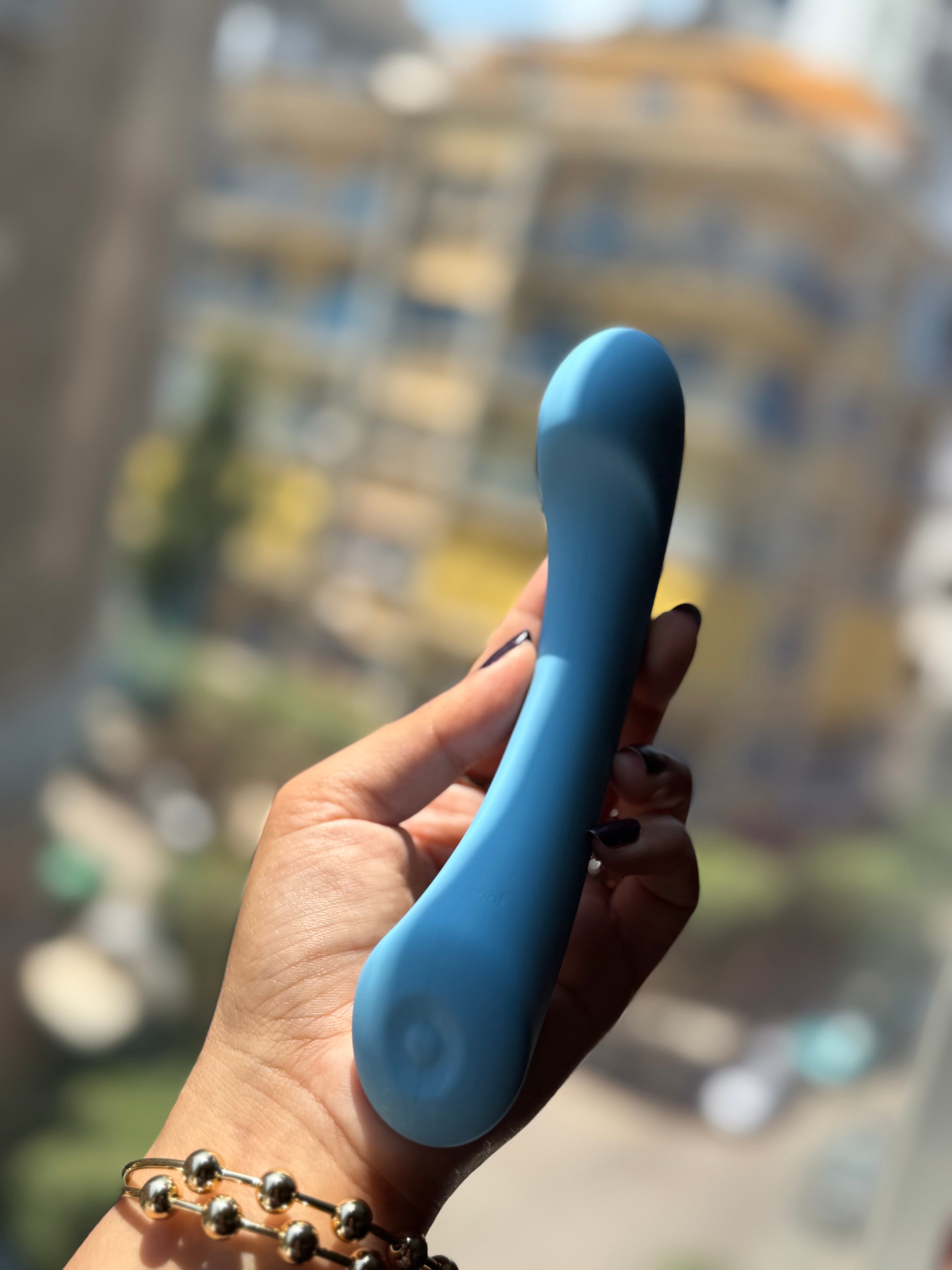 Qamar The G-spot Vibrator By Cumequoi