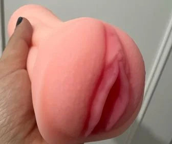 pussy and mouth masturbator