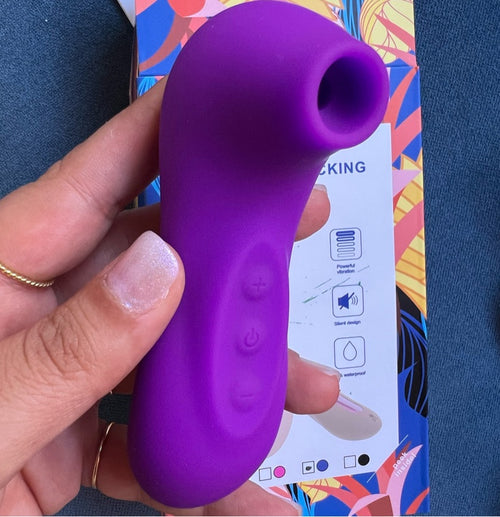 Ae Smoothy the Clit Sucker