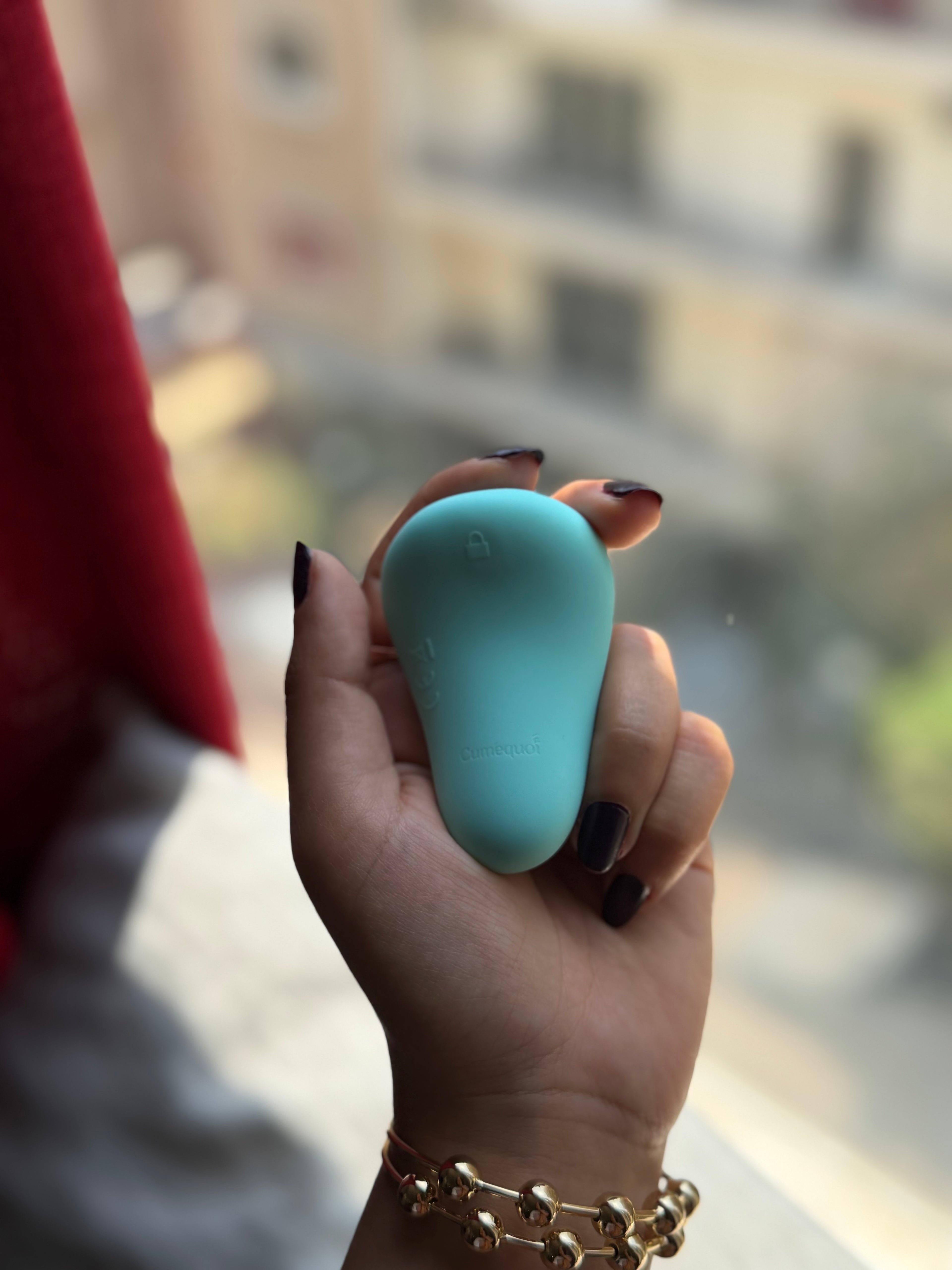 Wave The Pebble Vulva Vibrator By Cumequoi