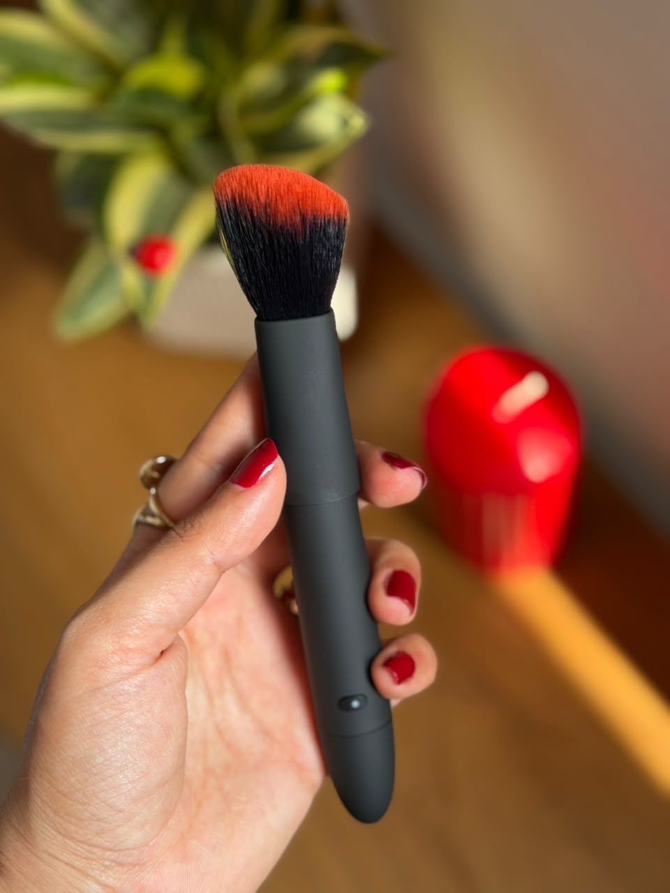 Seamless Discreet Bullet Vibrator: Make-Up Brush