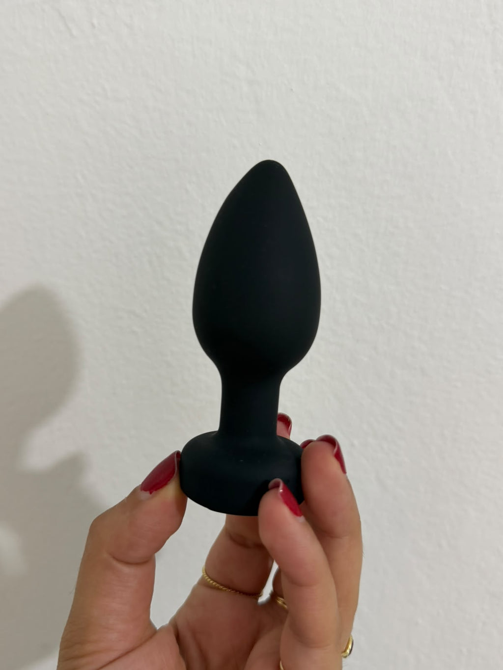 Vibrating Remote Control Anal Plug: Medical Silicone - Cumequoi Anal Plugs sex toys Lebanon