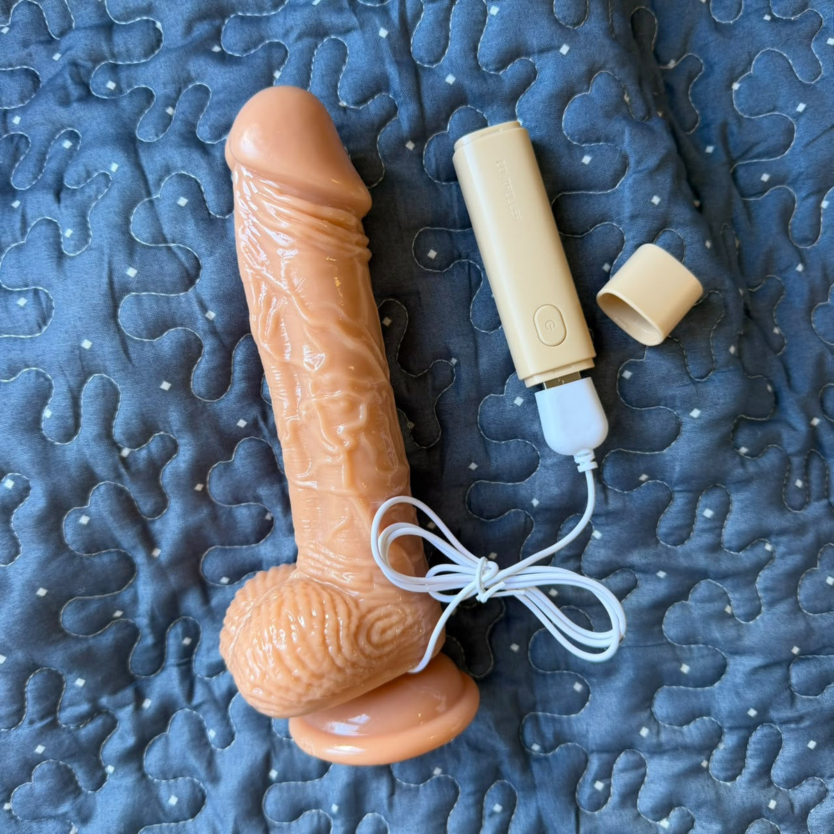 Vibrating Dildo Lilo Brand - Cumequoi Dildos & Strapons sex toys Lebanon